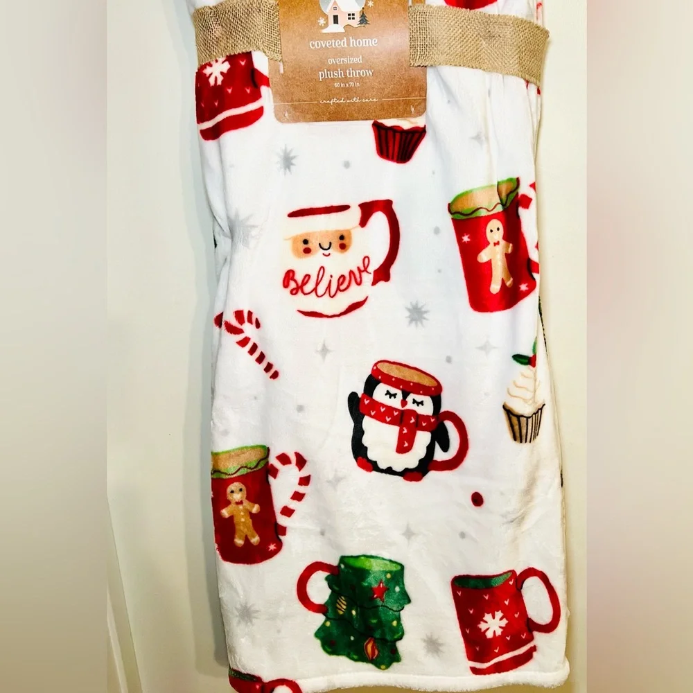 Christmas Festive Coffee Mugs Oversized Plush Throw Blanket Santa Penguin Tree